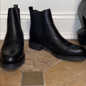 Sam Edelman Chelsea Boot